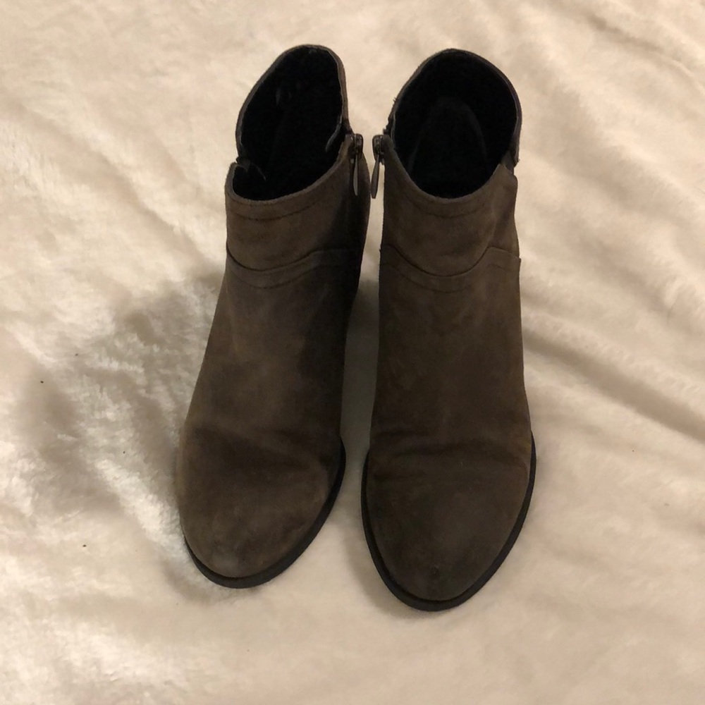 Franco Sarto, women’s suede booties, size 7.5
